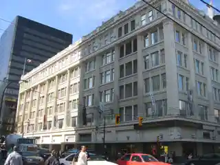 Bay Building