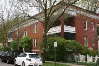 Building at 417–419 Lee Street