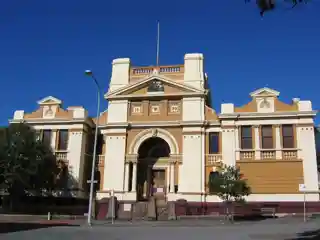 Newcastle Court House