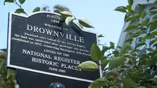 Alfred Drowne Road Historic District