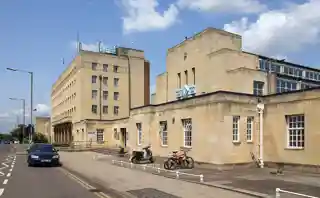 Mounts Baths