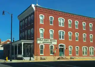 Gold Dust Hotel
