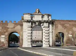 Porta San Giovanni