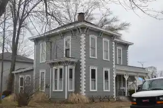 John and Caroline Stonebraker House