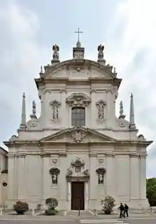 Church of Saints Faustinus and Jovita