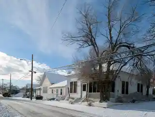 E. R. Shields House
