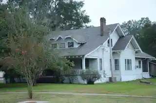 D. L. McRae House