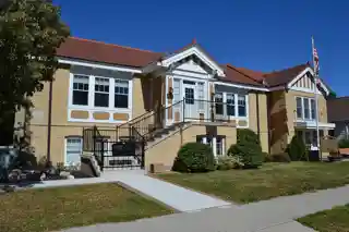 Alden Public Library