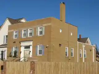 Peacock Apartments