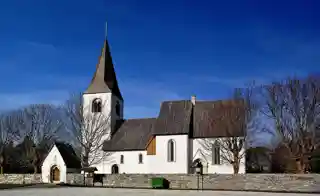 Vallstena Church