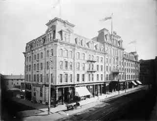 Russell House (Ottawa)