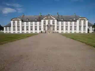 Lerchenborg