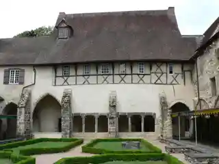 Menat Abbey