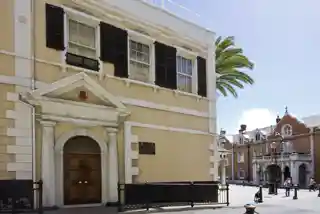 No. 6, Convent Place