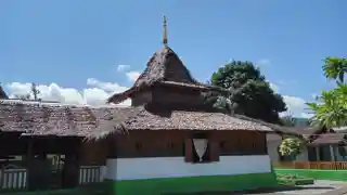 Wapauwe Old Mosque