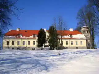 Apriķi Manor