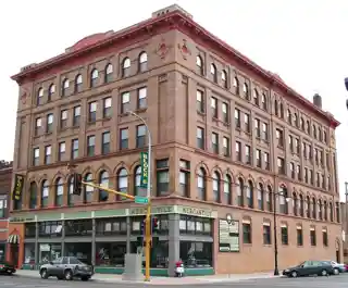 deLendrecie's Department Store