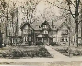 Delta Upsilon Fraternity House