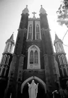 Gloria Church