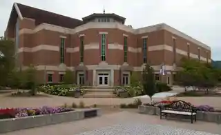 Darrell W. Krueger Library 
Winona State University