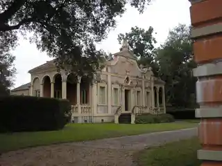 Villa Albicini