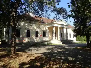 Dunđerski Palace