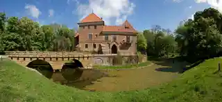 Oporów Castle