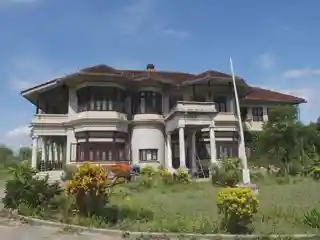Hsipaw Palace