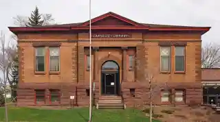 Two Harbors Carnegie Library