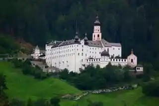 Marienberg Abbey(Abtei Marienberg/Abbazia Monte Maria)