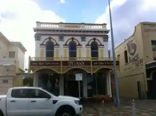 Drew Robinson & Company building