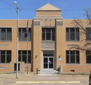 Dighton High School(listed as Lane County Community High School)