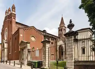 Church of Santa Corona
