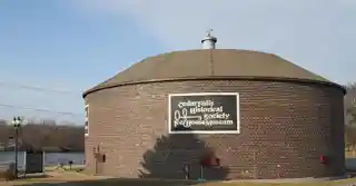Cedar Falls Ice House