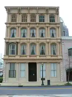 Brisk & Jacobson Store