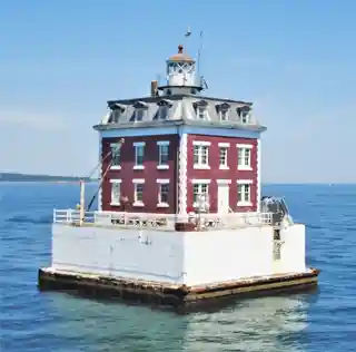 New London Ledge Light