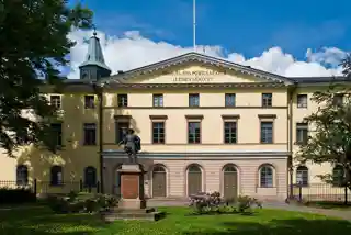 Old Academy Building