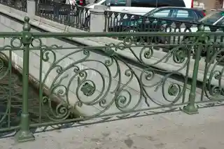 Novo-Konyushenny Bridge