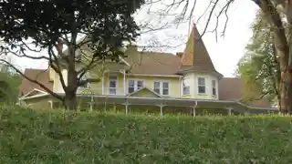 V. R. Harris House