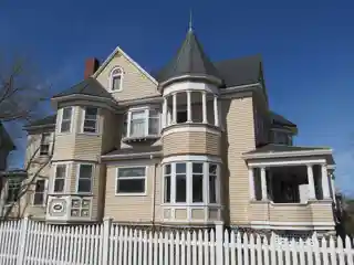 Horace Munroe House