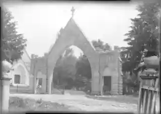 East Hill Cemetery