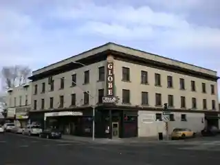 The Globe Hotel