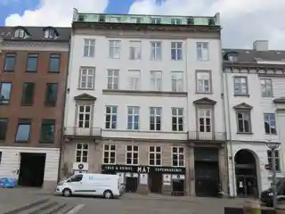 Frisch House