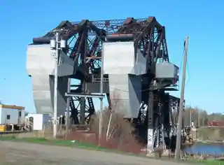 Jackknife Bascule Bridge