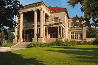 Beiger House