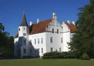 Skovsbo Castle