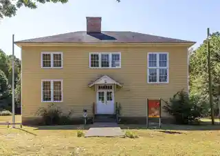 San Domingo School