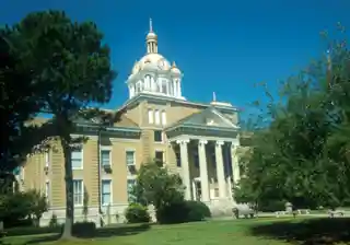 Fayette County Courthouse Historic District