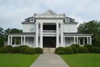 Kenneth L. Howard House
