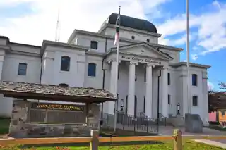 Avery County Courthouse